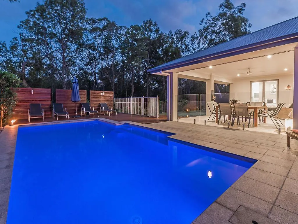 Serenity Retreat Noosa, Spacious Home With Solar Heated Pool Noosaville Ausztrália